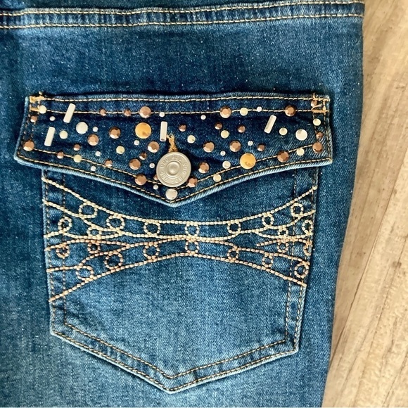 Bdg Low Rise Flare Denim Jean NWT 29 studded pockets - Picture 14 of 16